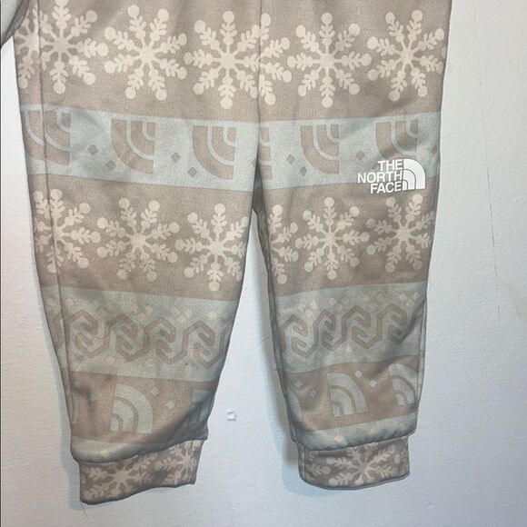 🖤2/$25 The North Face Kids' Winter Set in Gray and White - Picture 5 of 7